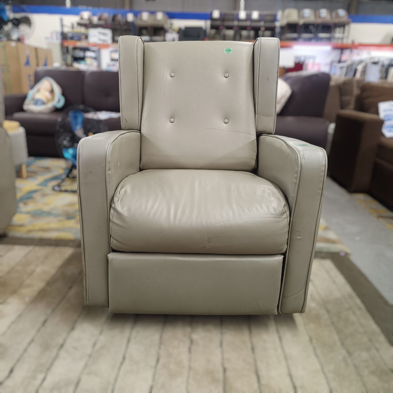 Sohl Furniture Recliner Chair 704625 Asis Used | HMR Shop N' Bid
