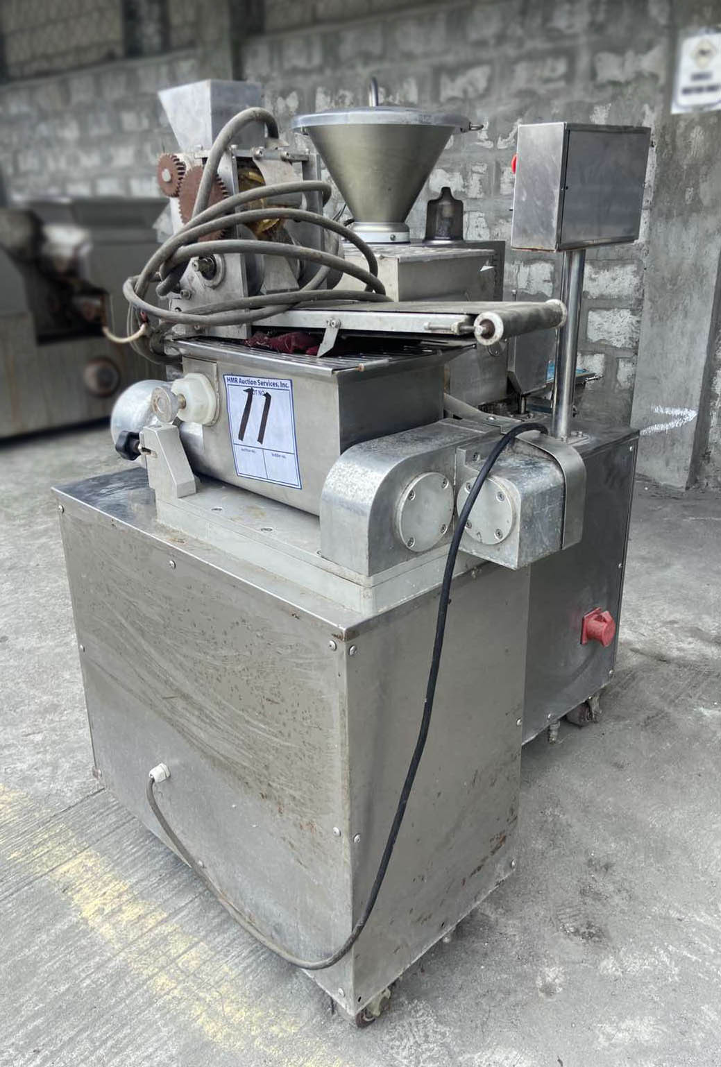 Dumpling Machine - Dumpling Machine | HMR Shop N' Bid