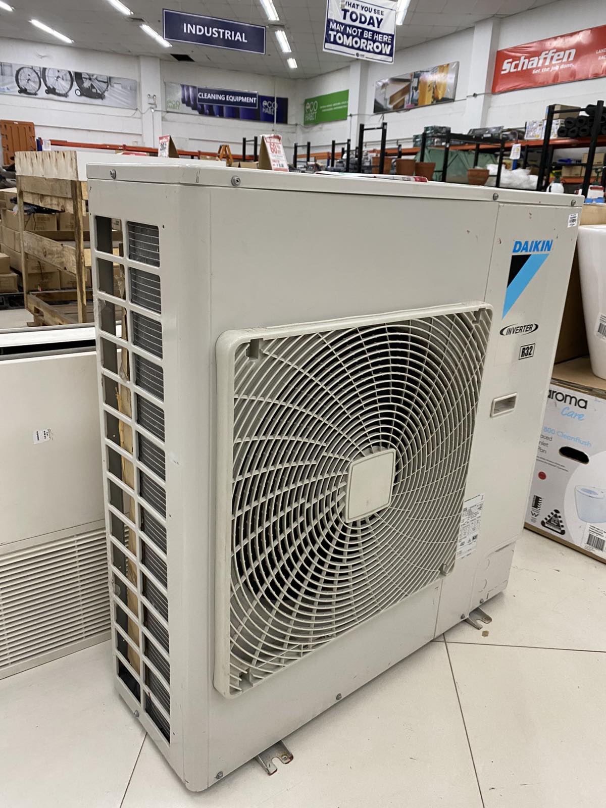 Daikin Ceiling Suspended Entr…